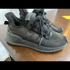 Size 4.5 youth adidas